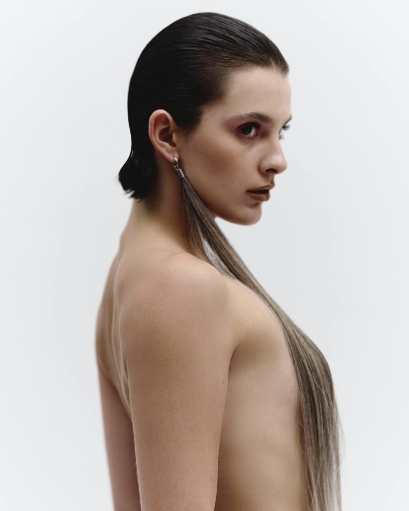 EARRINGS IRON THREAD